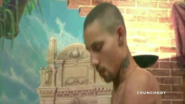 STRAIGHT BOY CURIOUS: Geamăn francez futut de o femeie latino curioasă