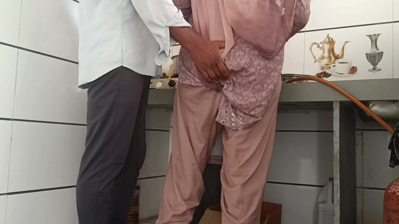 Bhabhi UP: Seronok dengan bhabhi Ji di dapur