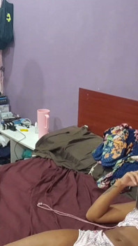 Young Girl Doing Nails Solve Give the Ass to Her Friend's Husband