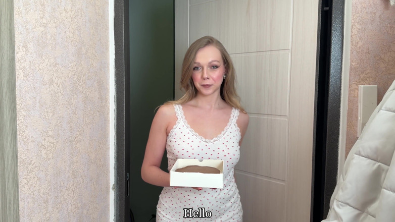 Arisha Mills: Un vecino joven vino con una tarta para un
