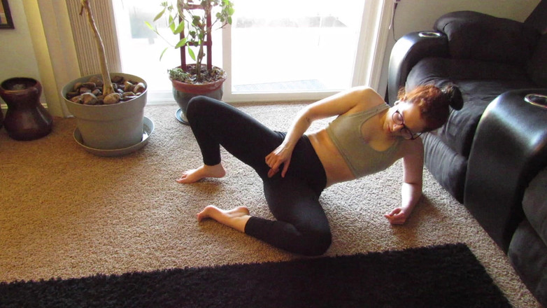 Veggiebabyy: Strappo i miei leggings per scoparmi