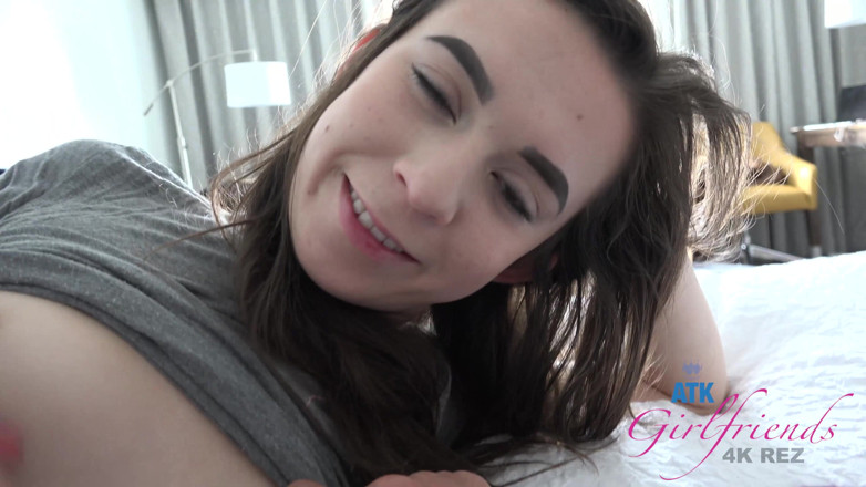 ATK Fans (Girlfriends): Seks di kamar hotel sama ariel grace bagian 2
