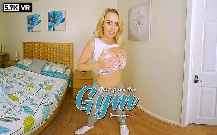 ZexyVR: Holly Gibbons - 从健身房回来