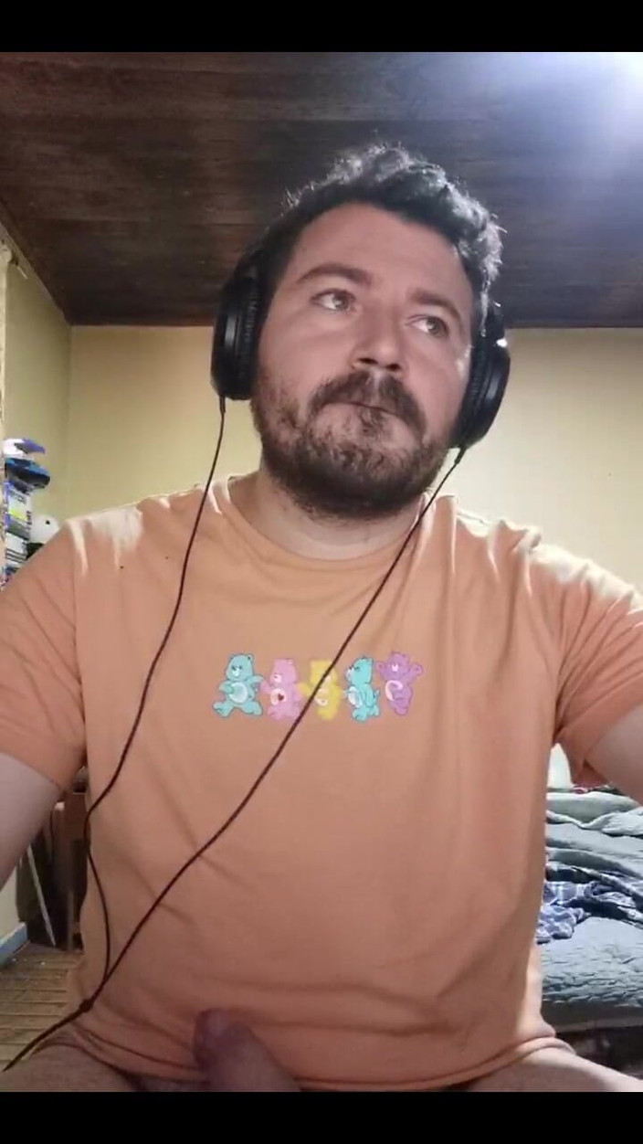 Rokkuman: Beating My Meat While Gaming