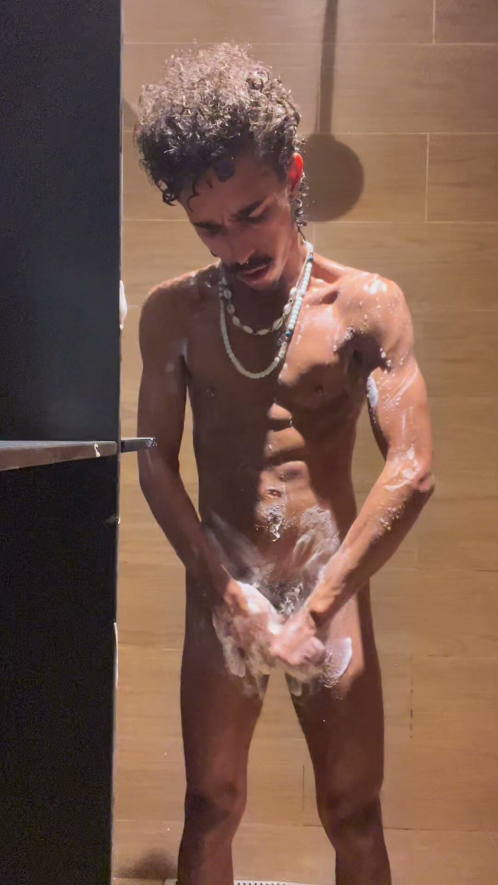 The Vicious Gabe: Quick Bath After Work Out