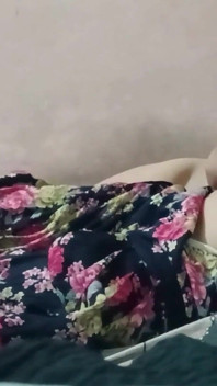 Přítel mé sestry mě ošukal. Skutečný domácí sex