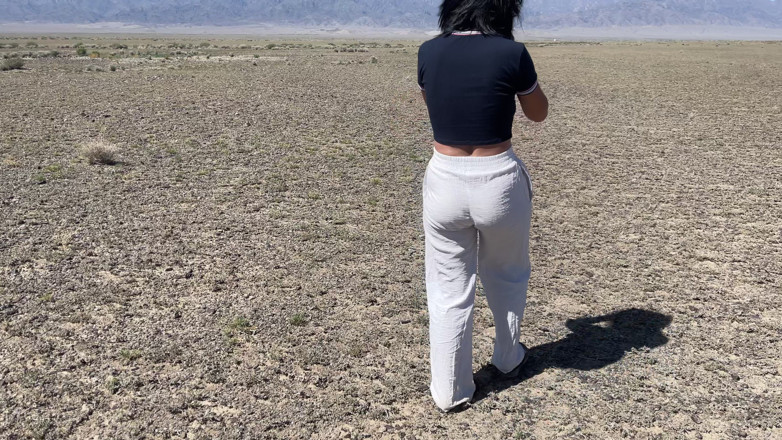 Amelia Queen: Outdoor Pissing Compilation in Nature! Car Trip! POV!