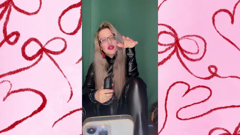 FinDom Goaldigger: Topuklu ayakkabılarıyla yürüyün veya çizmemi hissedin, tanrıçanız tarafından köle kadın kılıklı...