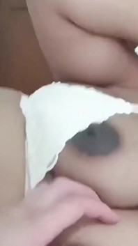 夫が帰宅する前にすぐに性交します