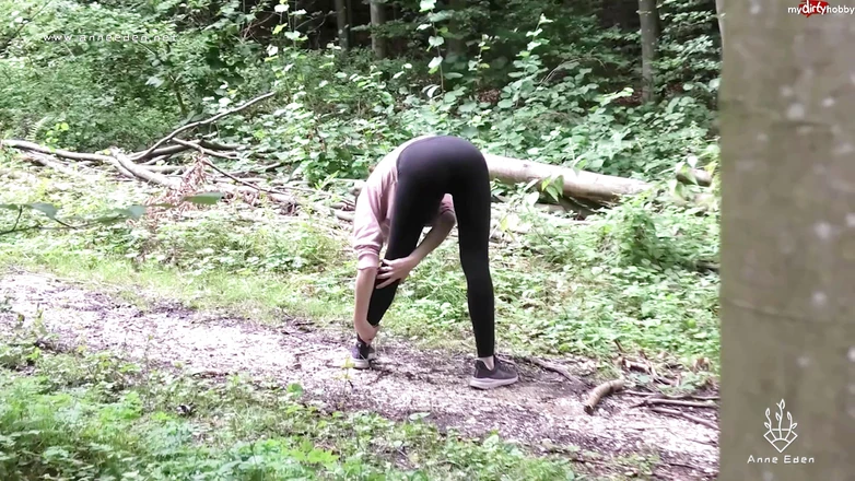 Anne Eden: Outdoor fuck after jogging