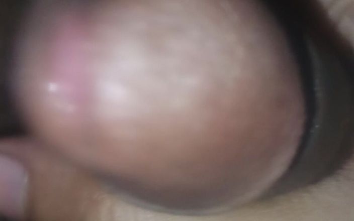 Jeck Leo: Ateşli yarak mastürbasyon yapıyor yakın çekim