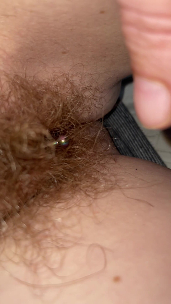 MistressWriggler: One Hair Heaven as a Single Pube Gets Caught Around...