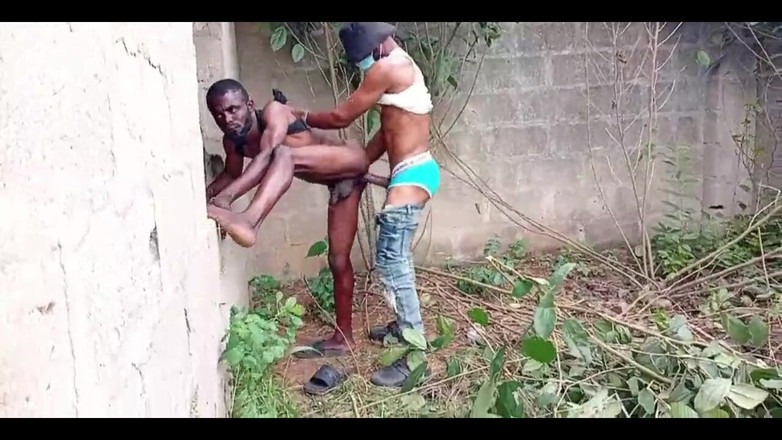 Sexydaddy: Handsome Homie Guys Caught Seen in the Bush Having Sex