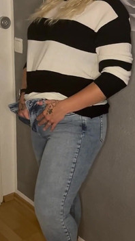 I Work My Way to My Incredible Orgasm. Watch Me and Make It as Horny as I Am! Fingering Satisfyer