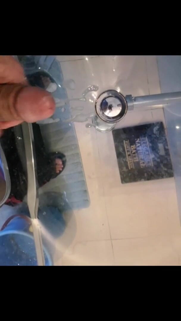 Rafael Torreano: Sexy chlap honí sténání v zrcadle