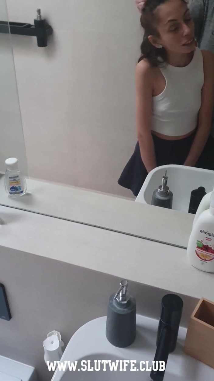 Slutwife Club: Bts: evli kadın kulübü çekimlerinden önce ve sırasında candie'nin boğazını kullanmak