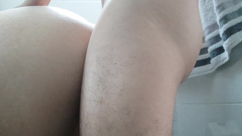 Porntner: Esposa rabuda me deixa foder sua buceta no banheiro do...