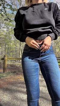 Ich Fingere Meinen Arsch Im Wald Und Spritze