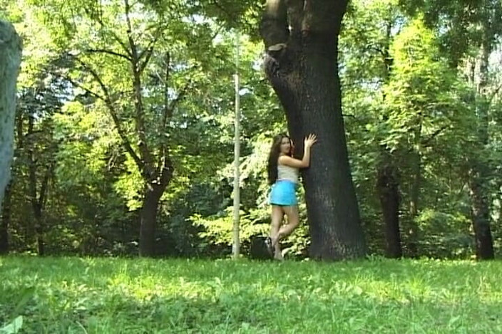 Porno kino: This Is Cute Babe From Germany Who Likes to Play...