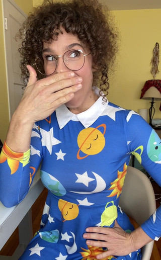 VibeWithMommy: JOI -pasierbica odwiedza ojczyma w Dzień Pracy! Dowiaduje się, że jest w...