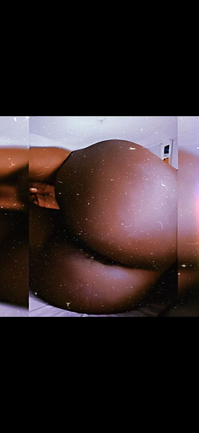 I Exhibe My Huge Submissive Black Ass (Huge black gland studio)