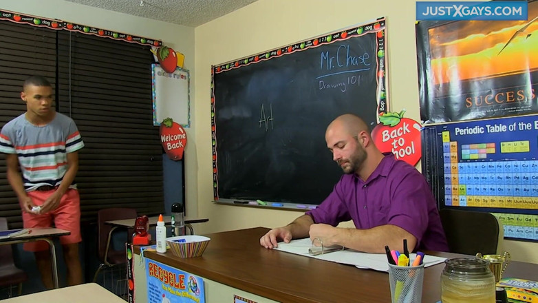 Just X Gays daddy: La 20enne studentessa universitaria fa sesso consensuale con il suo tutor...