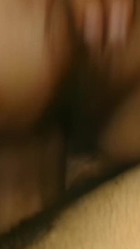 Loira milf é fodida de quatro e depois facial