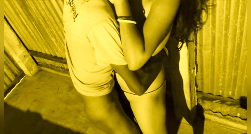 Teensex: Debor tidak berpeluang menentang Bhabi MILF dengan tetek besar yang...
