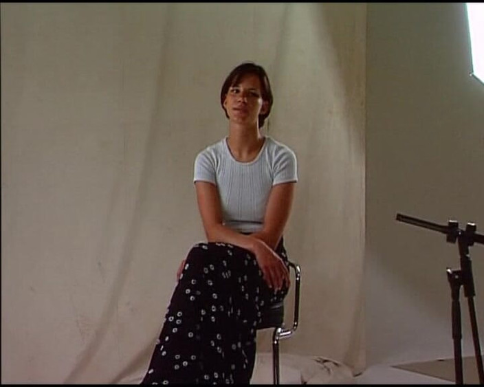 Deutsche Frauen: 完璧なドイツのティーンエイジャーがキャスティングでランジェリーを見せる