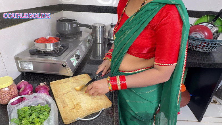 Sexy Komal: På andra dagen av Komals bröllopsnatt kokade hennes svåger Khichadi...