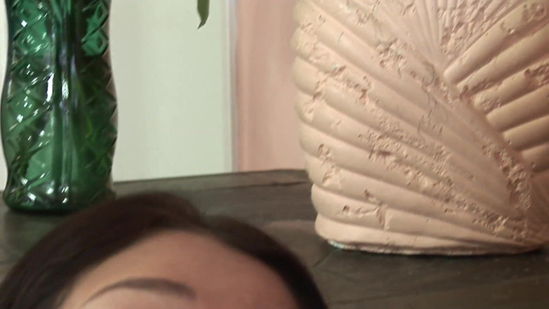 Porn Amazing: Even if she doesn't want the brunette I fuck her