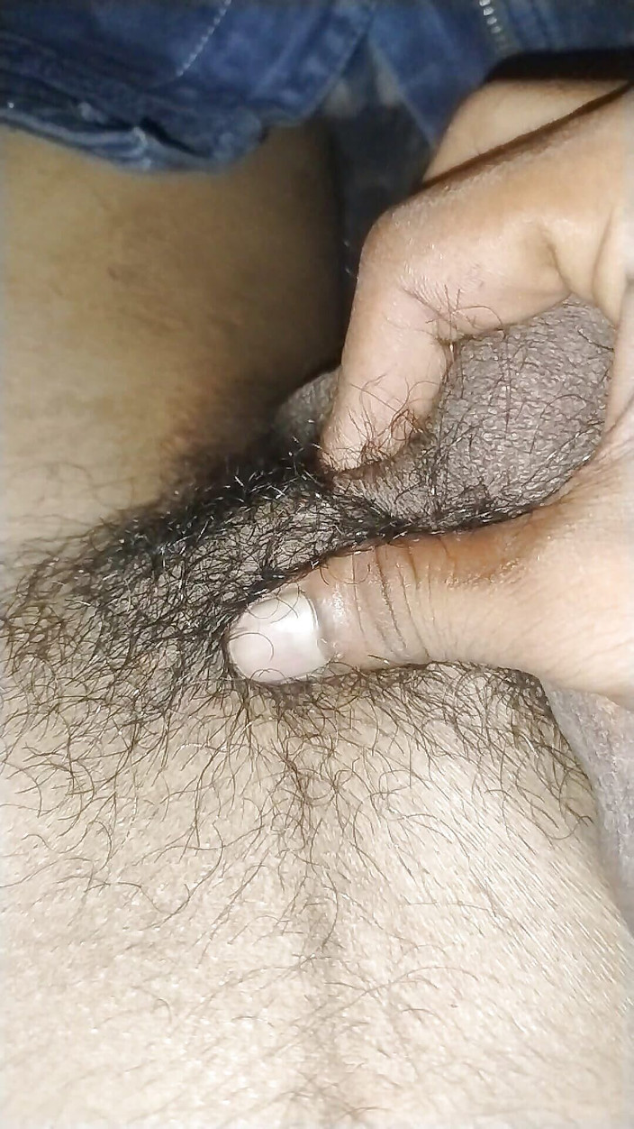Indian BIG COCK: Pensando alla zia ho scosso il mio pene