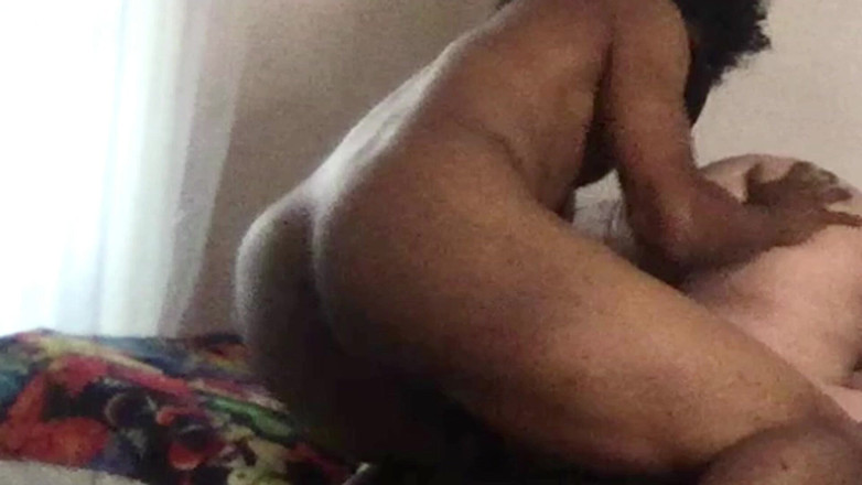 Zina Gabon: Una miLF britannica lascia che il suo amante bbc le...