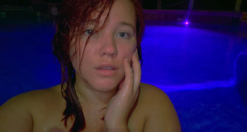 Annabelle Rogers: Berenang malam.... Bogel tentu saja &amp;; vibes yang tenang dan sensual!