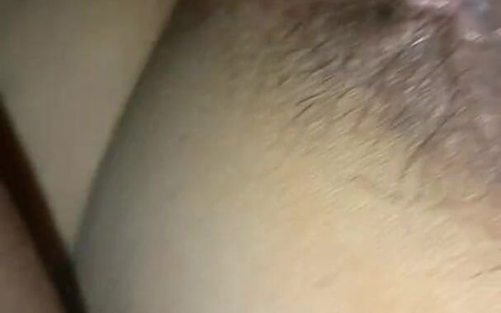 Malibogxxx05: 把我的鸡巴埋在菲律宾的阴户里真的很好