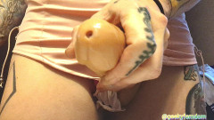 Geeky Femdom: ふた ゲーマーガール