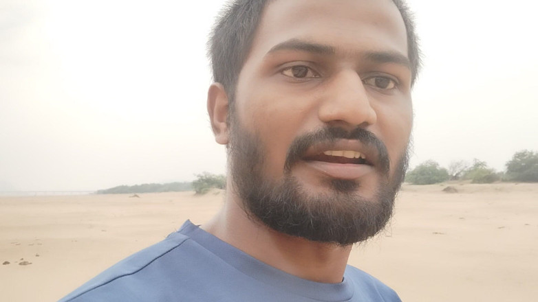 KUMBHA MANOJ KUMAR: Xhard En pahalı yetenek sikicisi