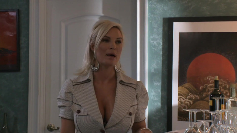 DIRTY MOMS: Cycata brudna macocha Diamond Foxxx przyjmuje twardego kutasa