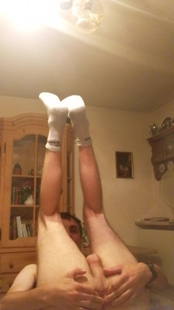 Lukboy92: Mladý muž chce sát ptáka a tvrdě ošukat můj zadek