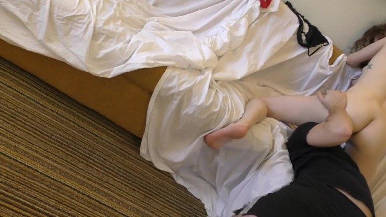 Real Amateur Sluts: El primer trío de Sara Indeep parte 1