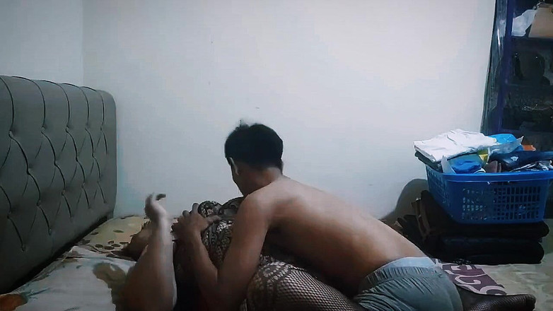 my_wife_chubby: Badan montel Stepaunt saya Seksi Dengan Pakaian Dalamnya