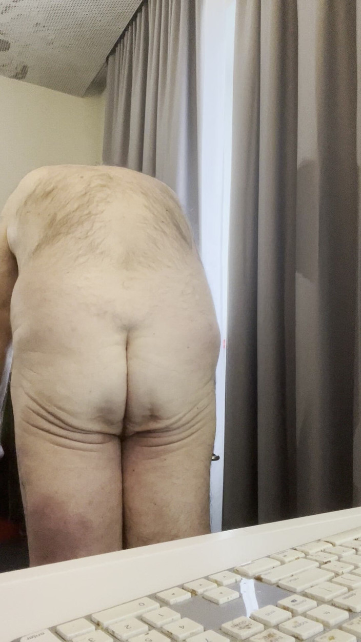 Coach Karl dude lodge: 2026 Valentines Tränare Karls Butt