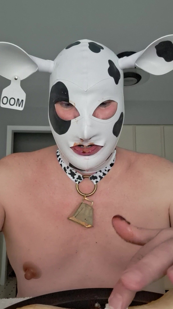 Victoria Lecherri: Hucow Affamé!