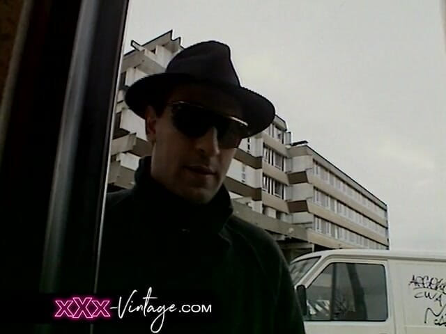 XXX-Vintage: Bir hakimin kontrolü altında