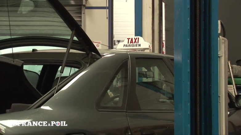 French Wives Offered: Cewek semok bertato rambut pirang ini dientot habis-habisan dan dicrot...