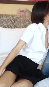 Ladyboystar - sexy ladyboy en uniforme escolar chupa mi polla