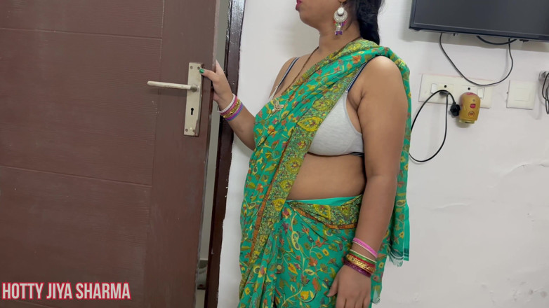 Hotty Jiya Sharmaa: Bhai Behen ka Majedar Sex, Bhai Ko Apni Tatti Khilayi -...