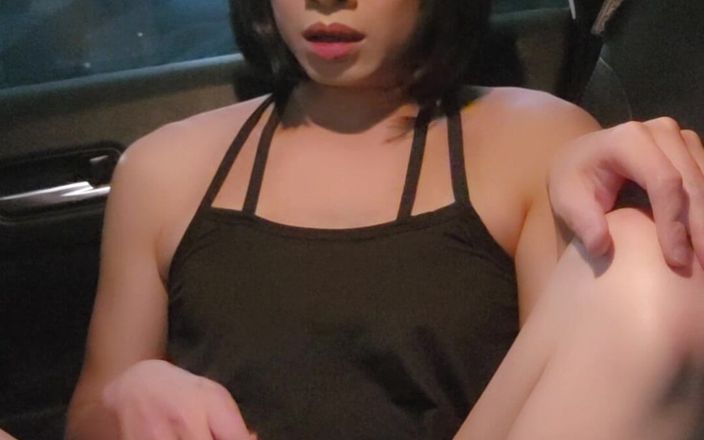 Taiwancdgirl: Měla jste někdy sex v autě? Pokud ne, můžeme to...