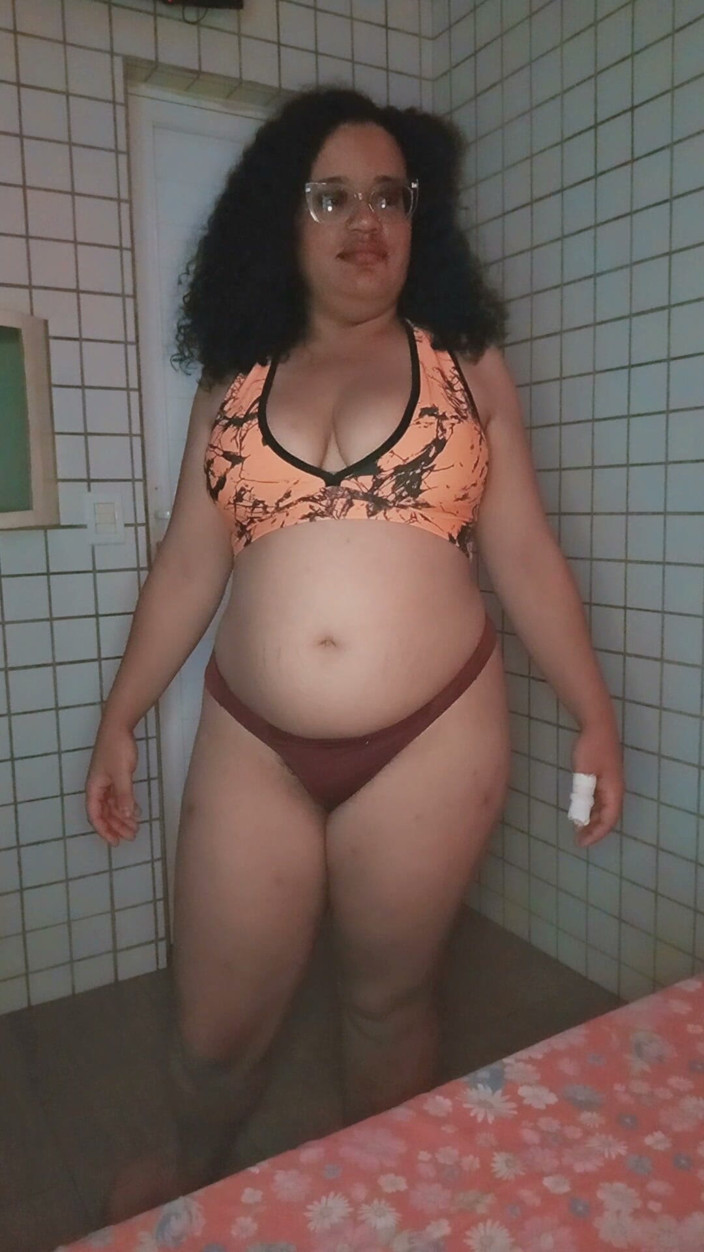 DarkBlackGirlMomy: それが私の明るい肌の美しさとの最初の夜の過ごし方です