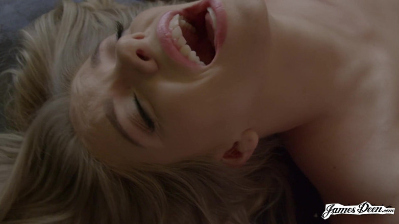 James Deen: James Deen의 보지를 핥는 쾌락을 느끼는 Trisha Parks